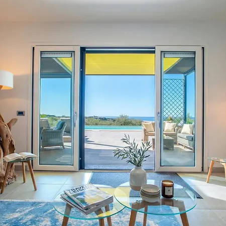 Luxury Sunshine In With Pool And Sea View *