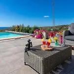 Villa Luxury Sunshine In With Pool And Sea View