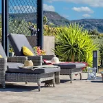 Villa Luxury Sunshine In With Pool And Sea View *