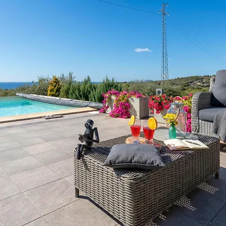 Villa Luxury Sunshine In With Pool And Sea View Alghero